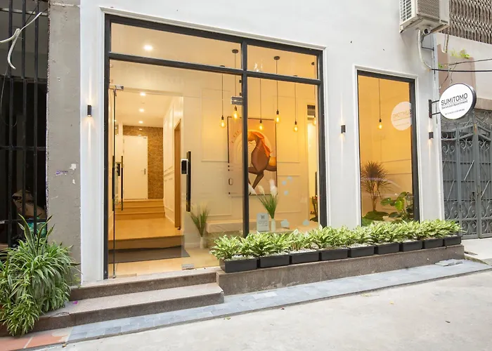 Sumitomo 17 Apartment -Lane 535 Kim Ma Street